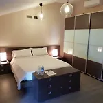 Konukevi Casa Carol